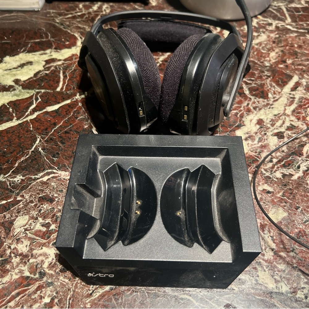 Astro Gaming A50 4th Gen Wireless Headset with Charging Dock